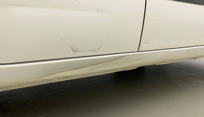 2015 Hyundai i10 MAGNA 1.1, Petrol, Manual, 35,215 km, Right running board - Slightly dented