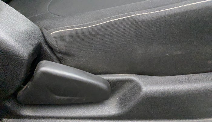 2021 Renault Kwid RXL, Petrol, Manual, 14,771 km, Driver Side Adjustment Panel