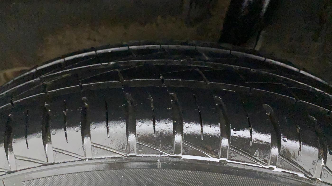 2021 Renault Kwid RXL, Petrol, Manual, 14,771 km, Left Rear Tyre Tread