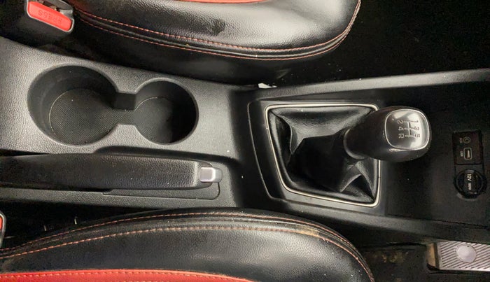 2018 Hyundai Elite i20 SPORTZ 1.2, Petrol, Manual, 78,834 km, Gear Lever