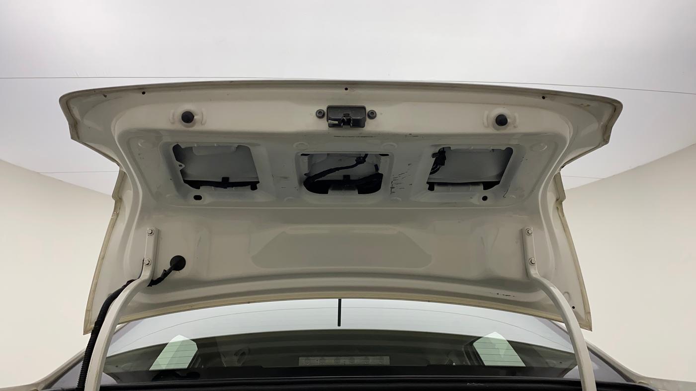 2018 Volkswagen Ameo HIGHLINE PLUS 1.5L AT 16 ALLOY, Diesel, Automatic, 81,749 km, Boot Door Open