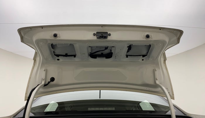 2018 Volkswagen Ameo HIGHLINE PLUS 1.5L AT 16 ALLOY, Diesel, Automatic, 81,749 km, Boot Door Open