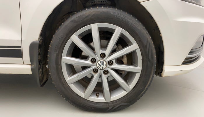 2018 Volkswagen Ameo HIGHLINE PLUS 1.5L AT 16 ALLOY, Diesel, Automatic, 81,749 km, Right Front Wheel