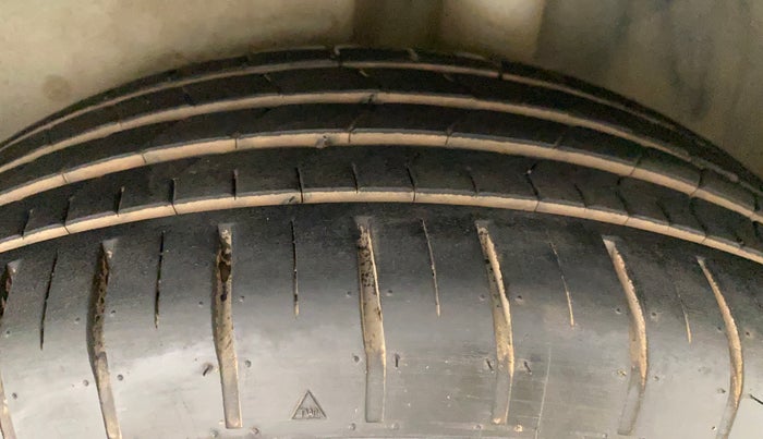 2018 Volkswagen Ameo HIGHLINE PLUS 1.5L AT 16 ALLOY, Diesel, Automatic, 81,749 km, Left Rear Tyre Tread