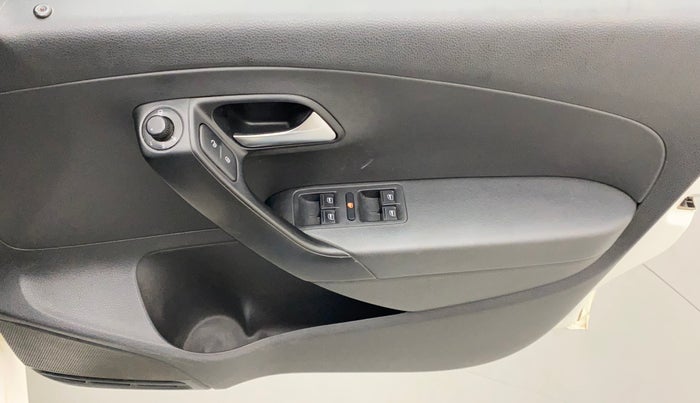 2018 Volkswagen Ameo HIGHLINE PLUS 1.5L AT 16 ALLOY, Diesel, Automatic, 81,749 km, Driver Side Door Panels Control
