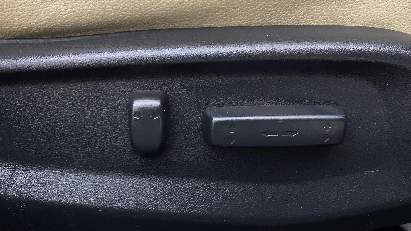 2019 Honda Civic 1.8L I-VTEC ZX CVT, Petrol, Automatic, 74,047 km, Driver Side Adjustment Panel