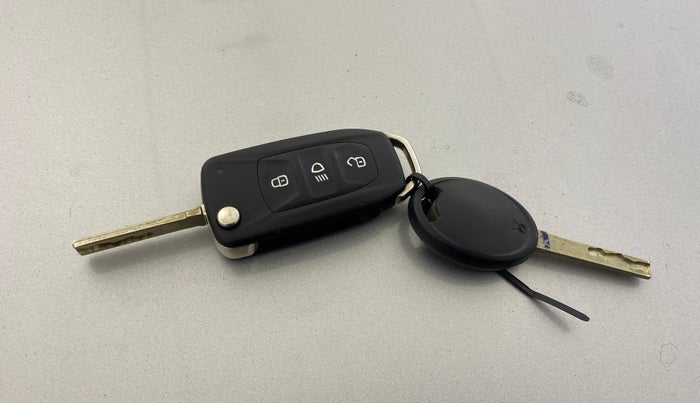 2021 Tata NEXON XMA PETROL, Petrol, Automatic, 30,714 km, Key Close Up