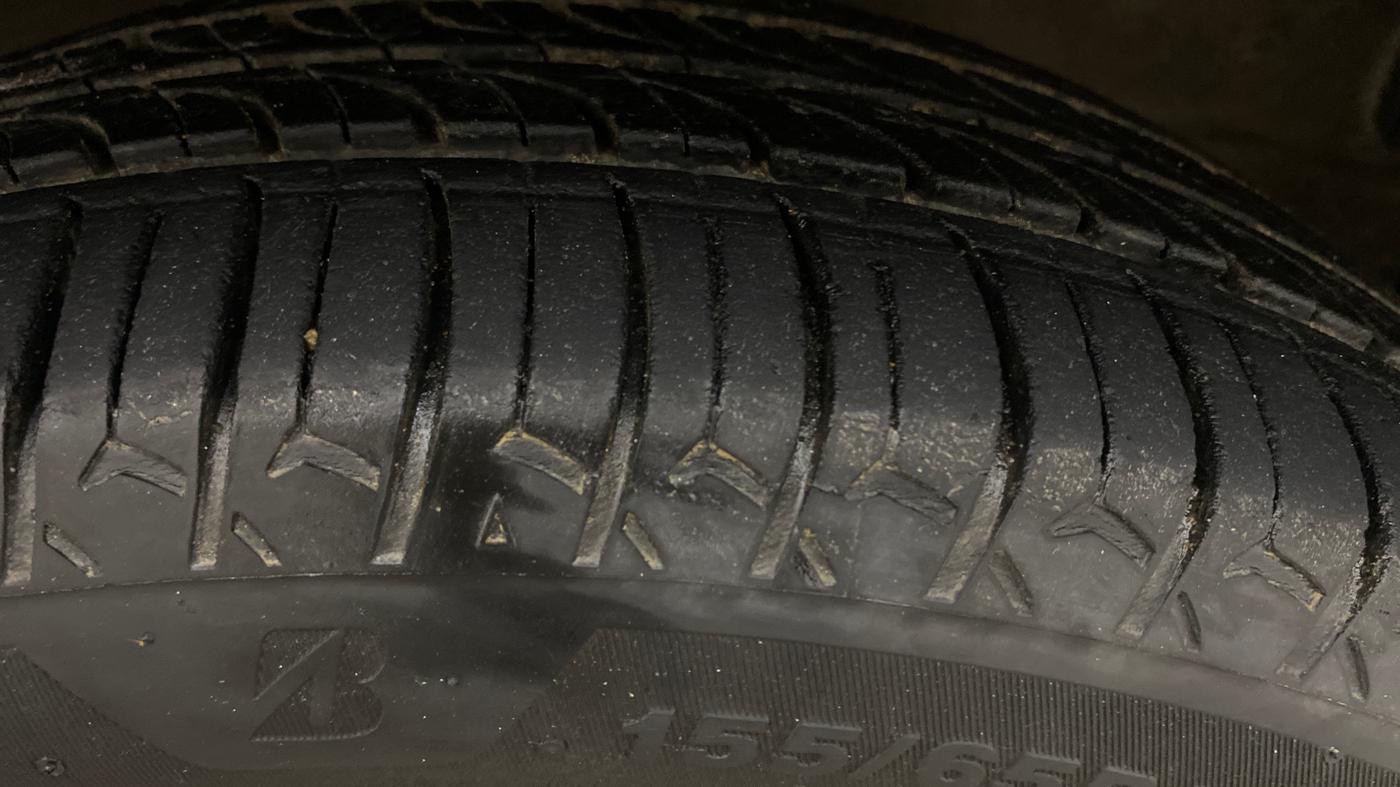 2018 Maruti Wagon R 1.0 VXI AMT, Petrol, Automatic, 71,613 km, Right Front Tyre Tread