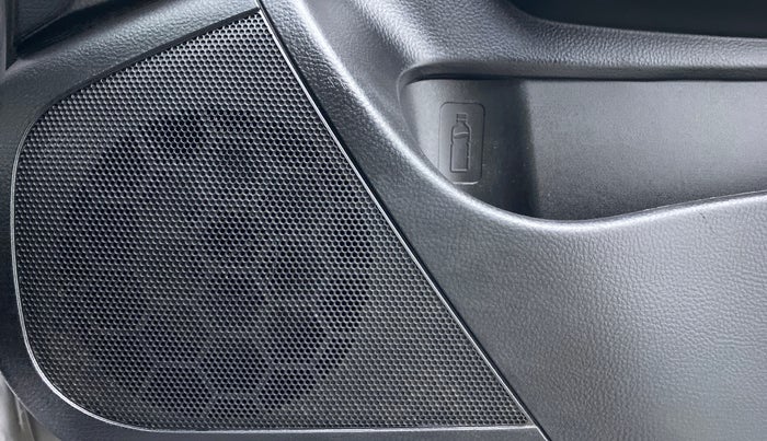 2014 Maruti Swift VXI D, Petrol, Manual, 29,810 km, Speaker