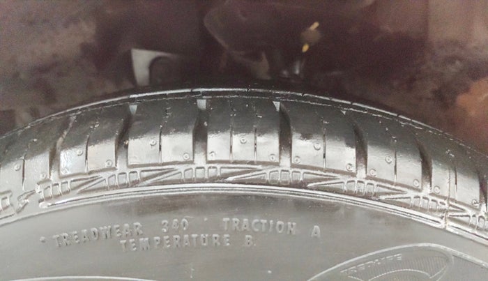 2015 Honda Jazz 1.2L I-VTEC V AT, Petrol, Automatic, 76,500 km, Left Front Tyre Tread