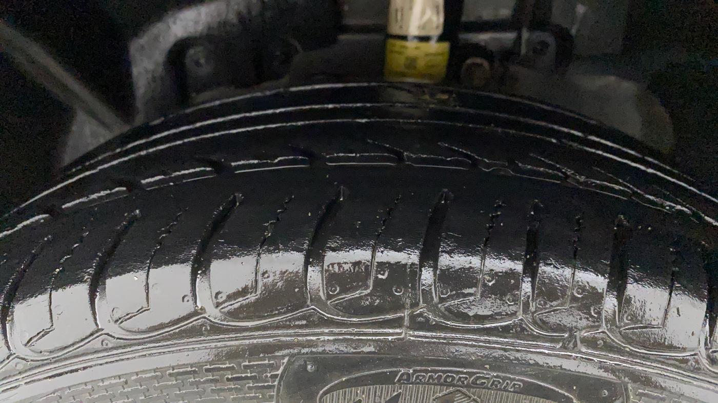 2017 Ford Ecosport TITANIUM 1.5L PETROL, Petrol, Manual, 97,622 km, Left Front Tyre Tread