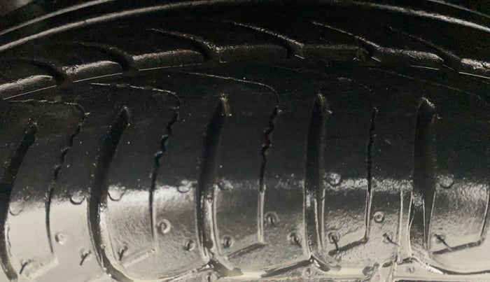 2015 Ford Ecosport TITANIUM 1.5L PETROL AT, Petrol, Automatic, 38,919 km, Left Front Tyre Tread
