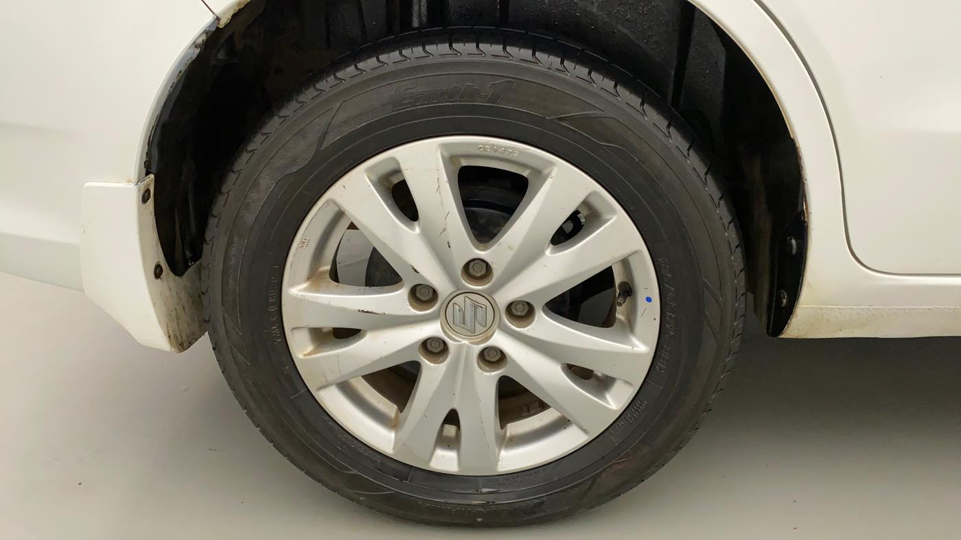 2016 Maruti Ertiga VXI CNG, CNG, Manual, 98,401 km, Right Rear Wheel