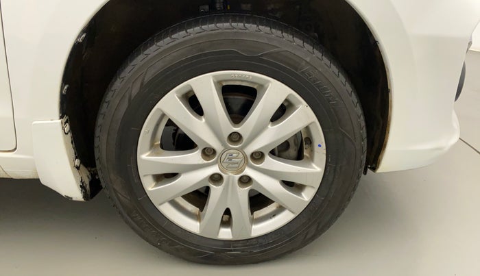 2016 Maruti Ertiga VXI CNG, CNG, Manual, 98,401 km, Right Front Wheel