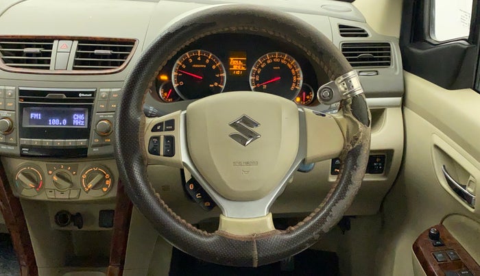 2016 Maruti Ertiga VXI CNG, CNG, Manual, 98,401 km, Steering Wheel Close Up