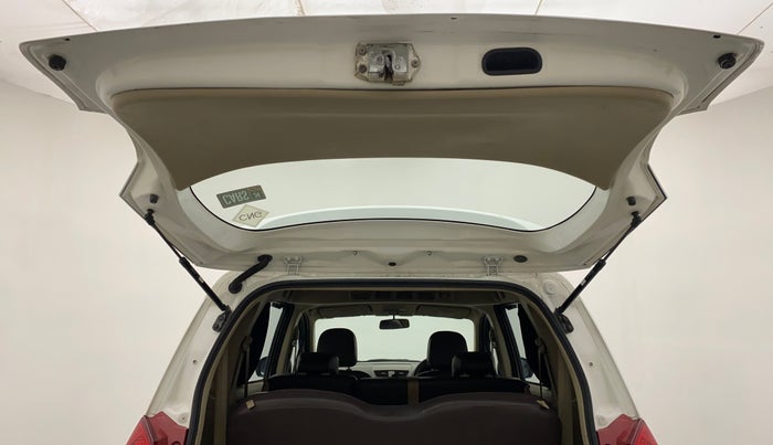 2016 Maruti Ertiga VXI CNG, CNG, Manual, 98,401 km, Boot Door Open