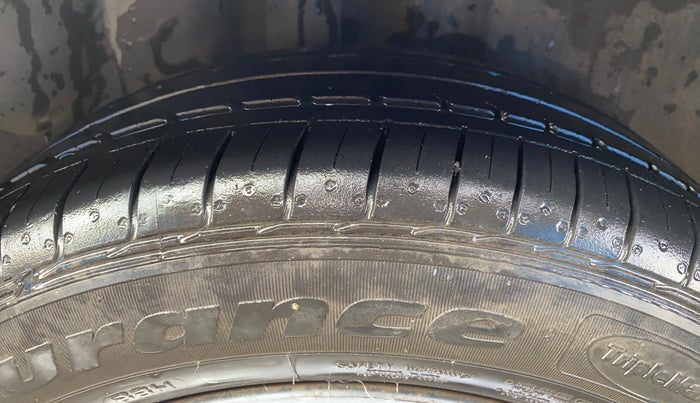 2019 Volkswagen Ameo COMFORTLINE 1.0L, Petrol, Manual, 83,405 km, Right Rear Tyre Tread