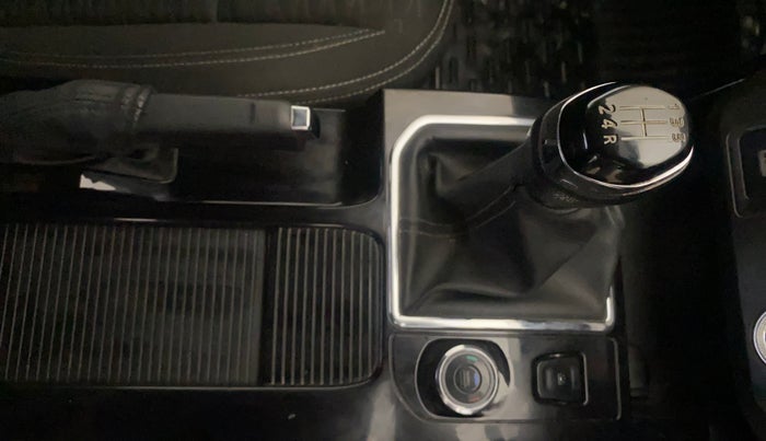 2021 Renault Kiger RXZ TURBO MT, Petrol, Manual, 34,920 km, Gear Lever