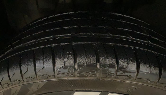 2021 Renault Kiger RXZ TURBO MT, Petrol, Manual, 34,920 km, Left Front Tyre Tread