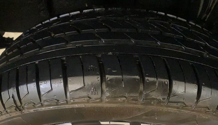 2021 Renault Kiger RXZ TURBO MT, Petrol, Manual, 34,920 km, Right Rear Tyre Tread