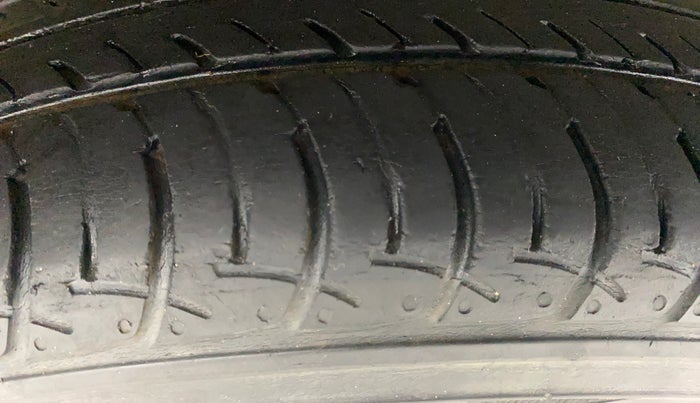 2021 Maruti New Wagon-R ZXI 1.2 AMT, Petrol, Automatic, 33,239 km, Right Rear Tyre Tread