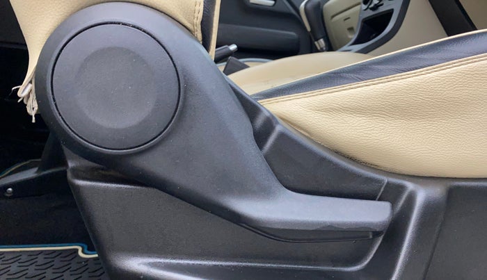 2021 Maruti New Wagon-R ZXI 1.2 AMT, Petrol, Automatic, 33,239 km, Driver Side Adjustment Panel