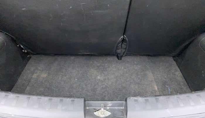 2017 Maruti Swift ZXI D, Petrol, Manual, 45,739 km, Boot Inside