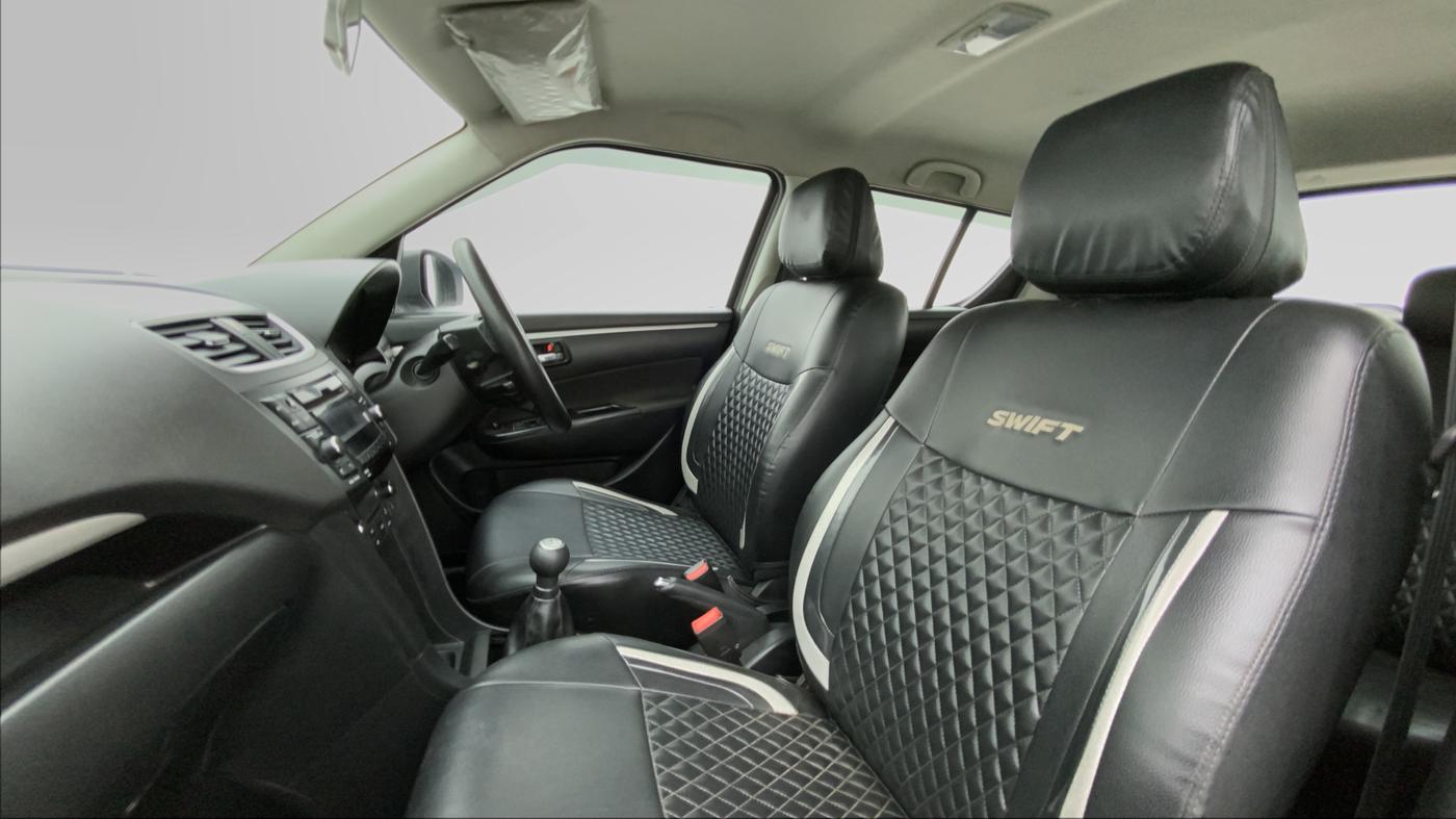 2017 Maruti Swift ZXI D, Petrol, Manual, 45,739 km, Right Side Front Door Cabin