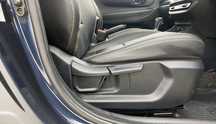 2022 Hyundai NEW I20 ASTA (O) 1.0 TURBO GDI DCT, Petrol, Automatic, 39,914 km, Driver Side Adjustment Panel