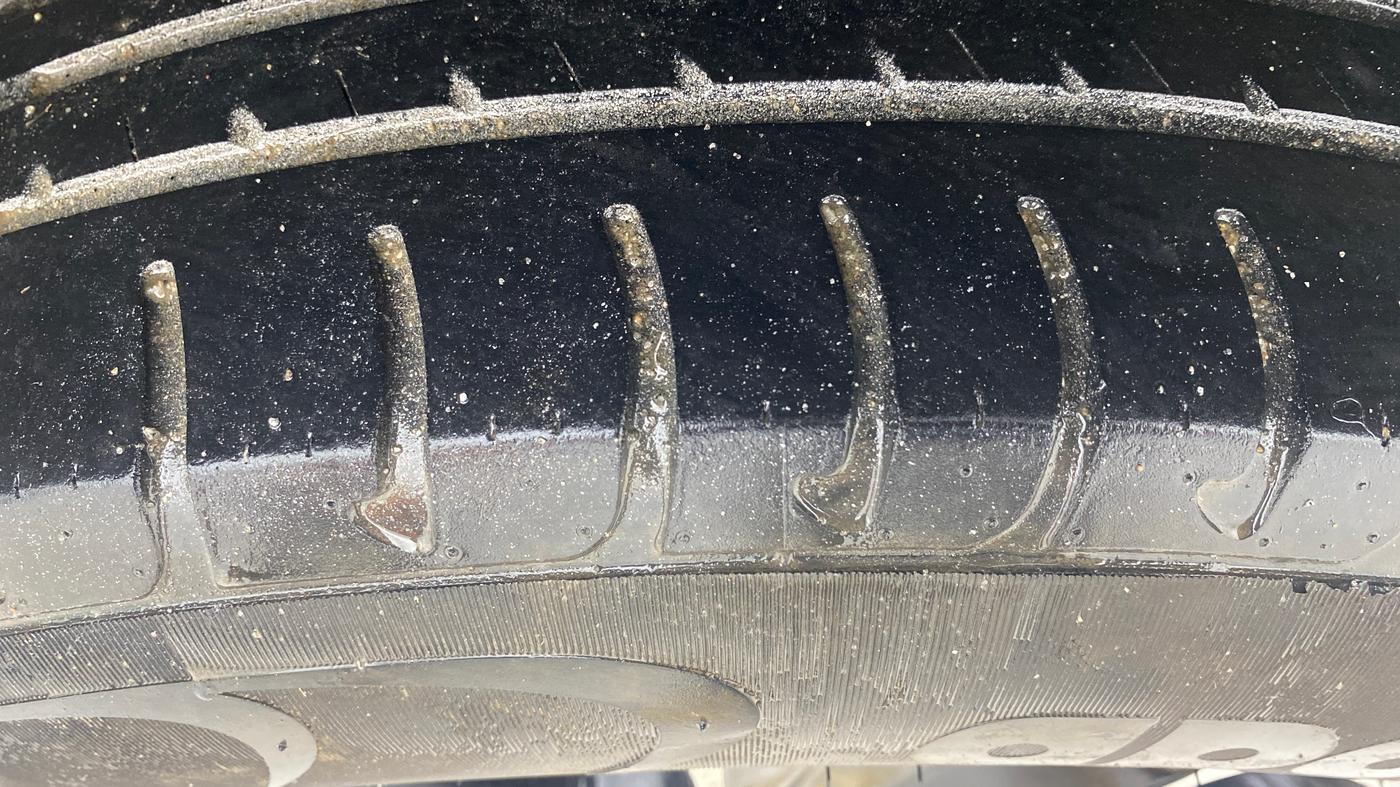 2018 Renault Duster RXS CVT, Petrol, Automatic, 98,904 km, Left Rear Tyre Tread
