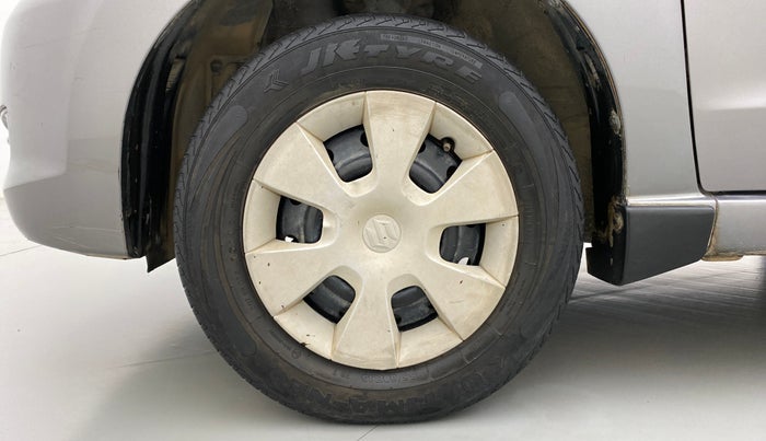 2013 Maruti A Star VXI (ABS) AT, Petrol, Automatic, 95,546 km, Left Front Wheel