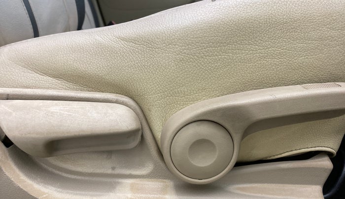 2013 Maruti A Star VXI (ABS) AT, Petrol, Automatic, 95,546 km, Driver Side Adjustment Panel