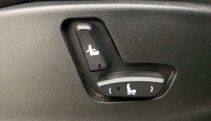 2020 MG HECTOR SHARP 1.5 DCT PETROL, Petrol, Automatic, 67,087 km, Driver Side Adjustment Panel