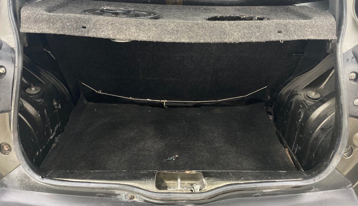 2016 Renault Kwid RXT 1.0 AMT, Petrol, Automatic, 45,705 km, Boot Inside