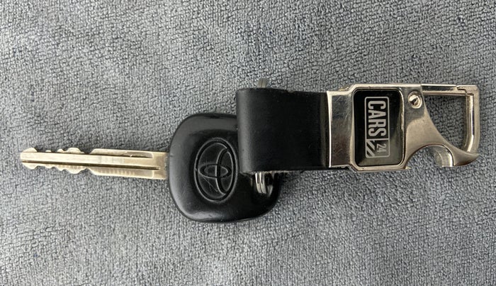 2011 Toyota Etios VX, Petrol, Manual, 50,588 km, Key Close Up