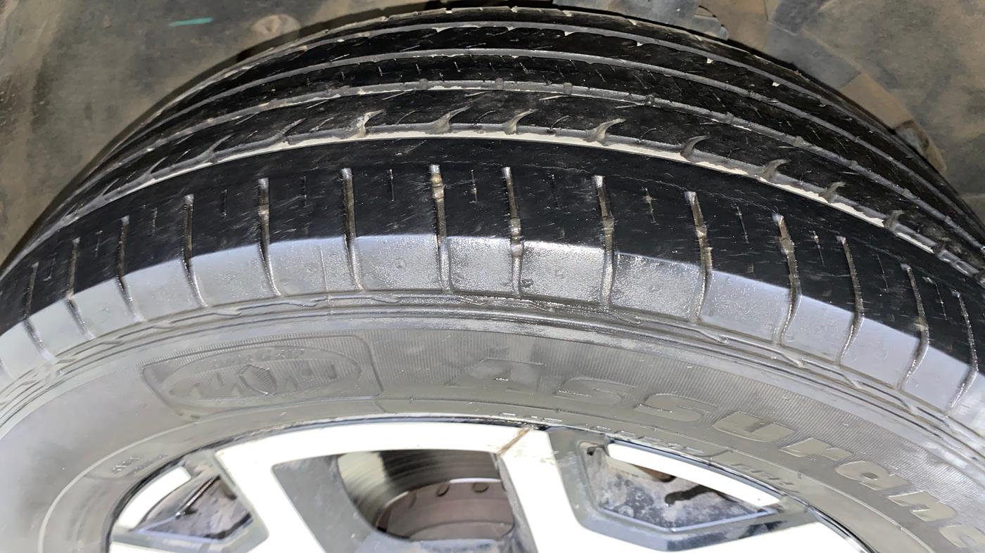 2020 Renault Duster RXZ 1.3 TURBO PETROL MT, Petrol, Manual, 60,373 km, Right Front Tyre Tread