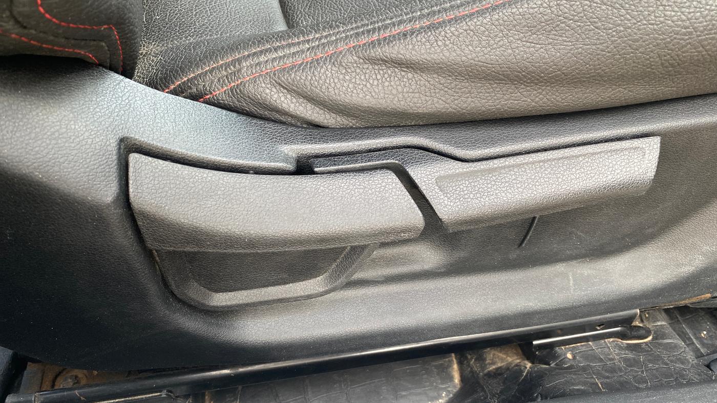 2023 Hyundai Verna SX 1.5 l MPI, Petrol, Manual, 49,512 km, Driver Side Adjustment Panel