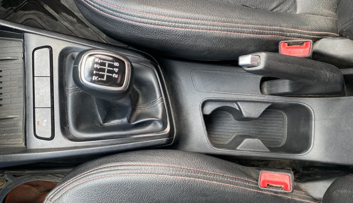 2023 Hyundai Verna SX 1.5 l MPI, Petrol, Manual, 49,512 km, Gear Lever