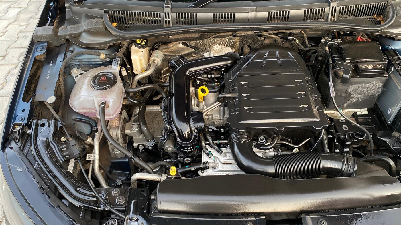 2025 Skoda SLAVIA Monte Carlo 1.0L TSI AT, Petrol, Automatic, 4,018 km, Engine View - Right
