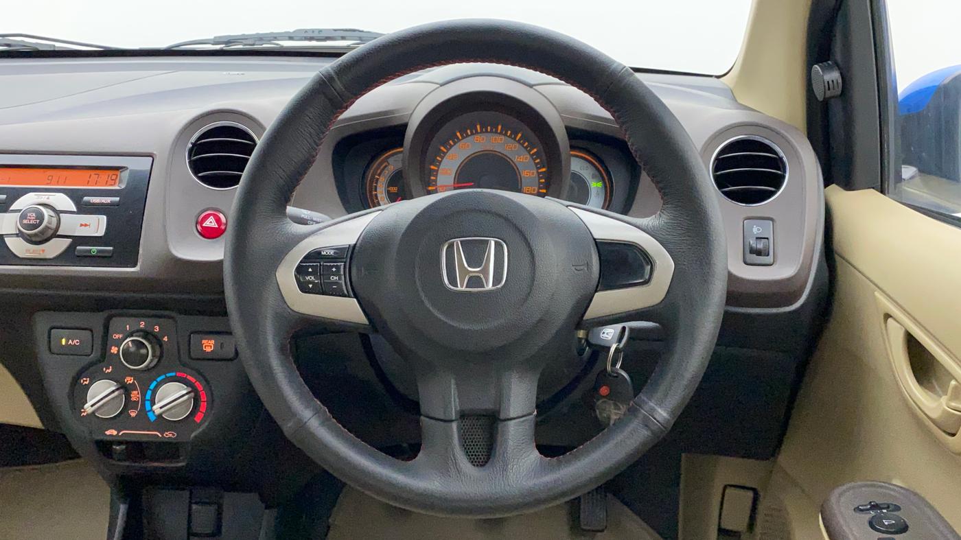2013 Honda Brio S MT, Petrol, Manual, 79,532 km, Steering Wheel Close Up
