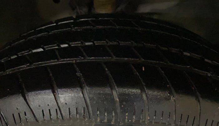 2022 Honda Amaze 1.2L I-VTEC S, Petrol, Manual, 39,520 km, Right Front Tyre Tread