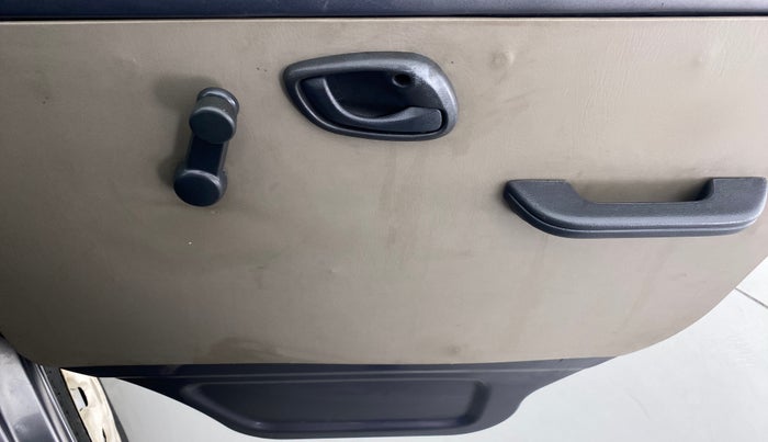 2016 Maruti Eeco 5 STR WITH AC PLUSHTR, Petrol, Manual, 22,119 km, Driver Side Door Panels Control