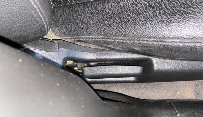 2021 Maruti Alto LXI, Petrol, Manual, 54,449 km, Driver Side Adjustment Panel