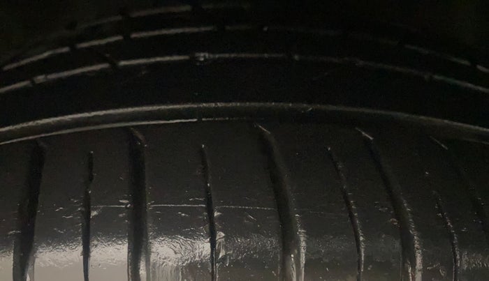 2022 Hyundai NEW I20 SPORTZ 1.2 MT, Petrol, Manual, 11,382 km, Right Front Tyre Tread