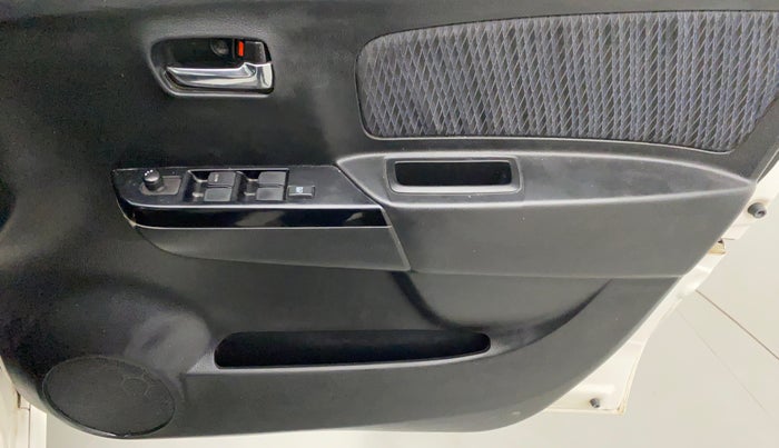 2013 Maruti Wagon R Stingray VXI, Petrol, Manual, 24,104 km, Driver Side Door Panels Control