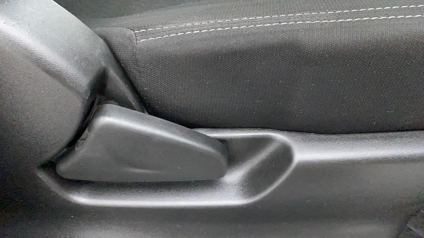 2018 Datsun Redi Go A, Petrol, Manual, 60,108 km, Driver Side Adjustment Panel