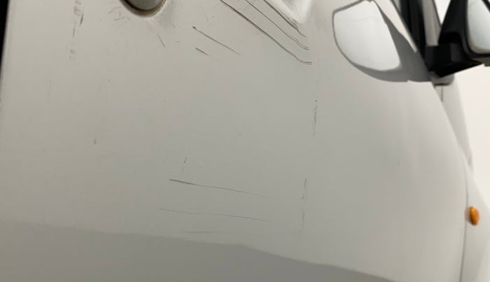 2018 Datsun Redi Go A, Petrol, Manual, 60,108 km, Driver-side door - Slightly dented