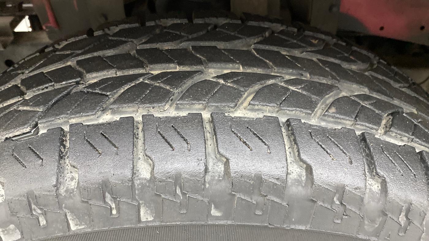 2015 Mahindra Thar CRDE 4X4 BS IV, Diesel, Manual, 41,493 km, Left Front Tyre Tread