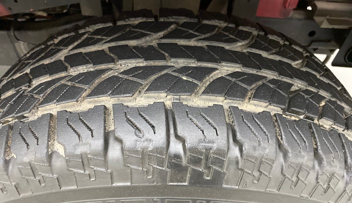 2015 Mahindra Thar CRDE 4X4 BS IV, Diesel, Manual, 41,493 km, Right Front Tyre Tread