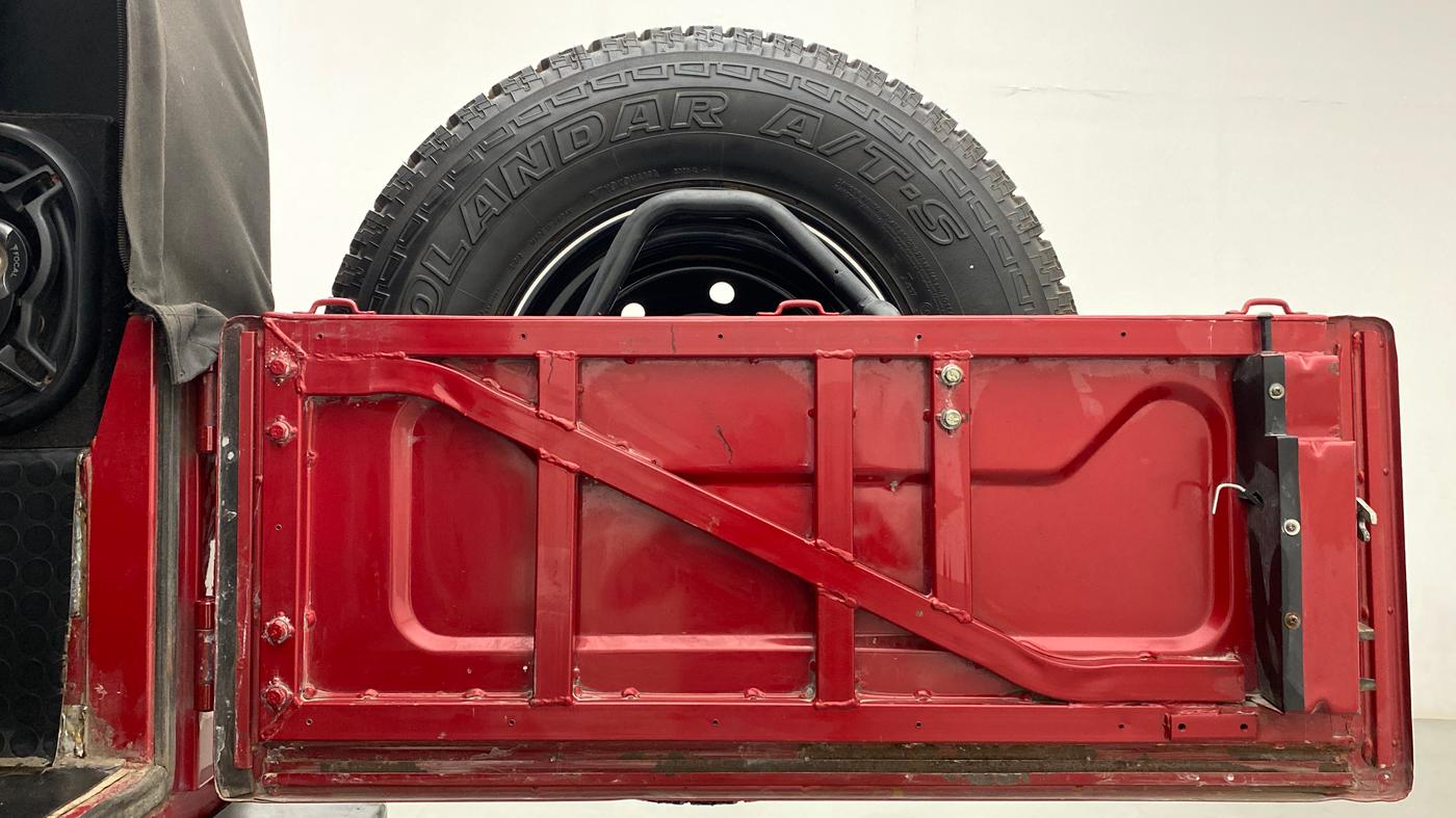 2015 Mahindra Thar CRDE 4X4 BS IV, Diesel, Manual, 41,493 km, Boot Door Open